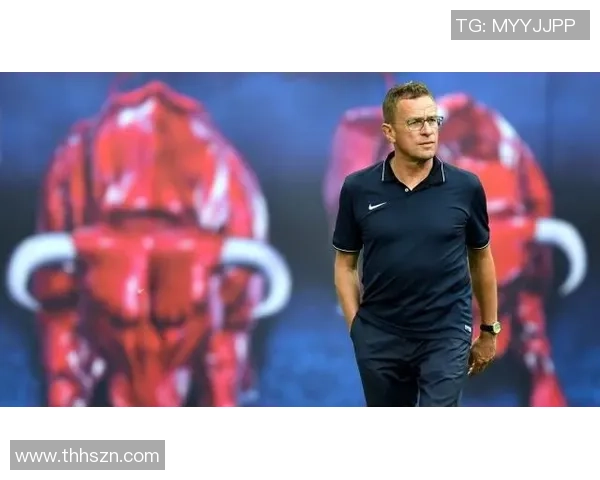 弗洛西与亚特兰的激烈对决揭示足球战术的博弈与激情碰撞